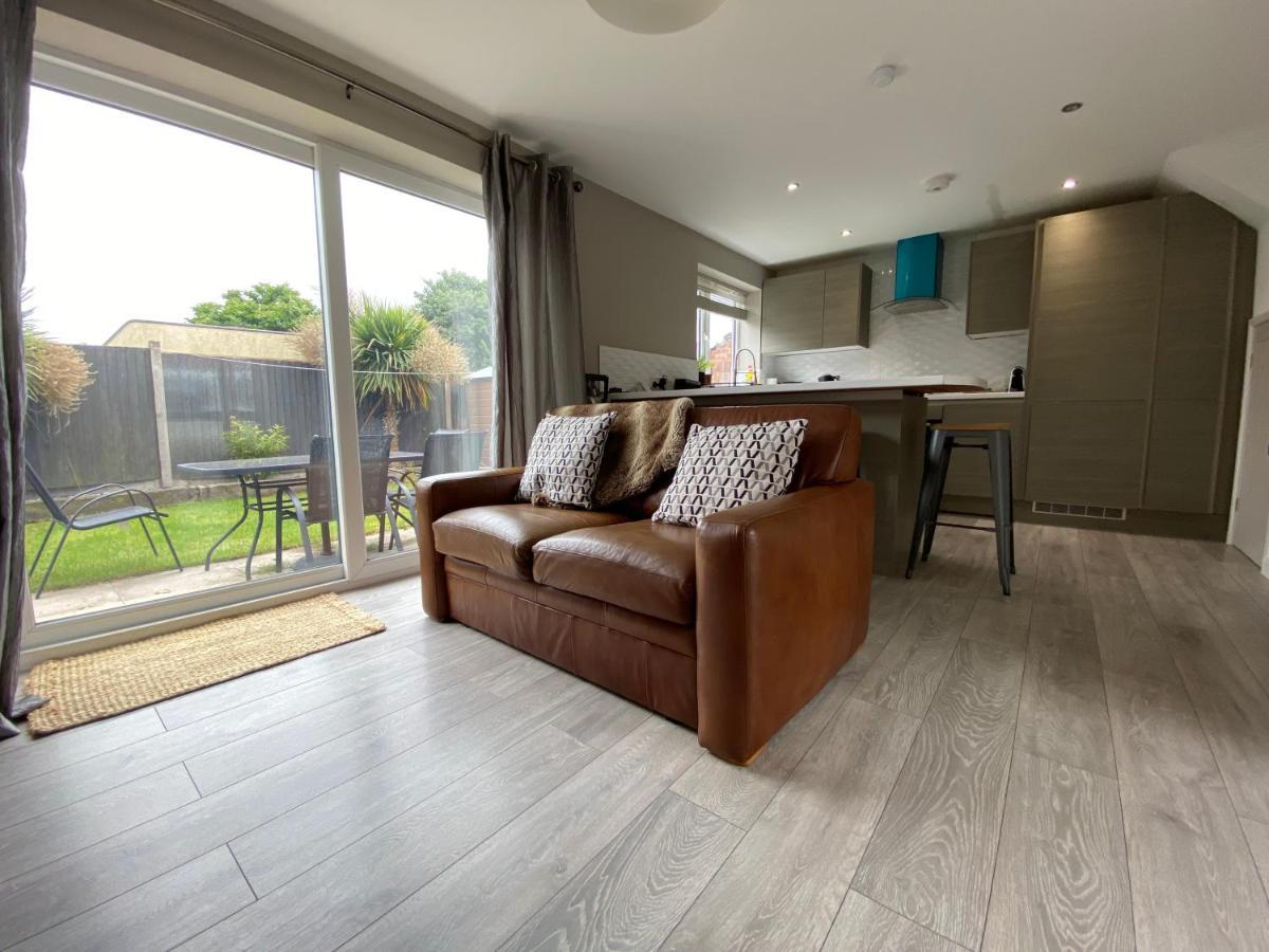 Comfortable Modern 1Bed House 5 Mins From Centre Lincoln Bagian luar foto